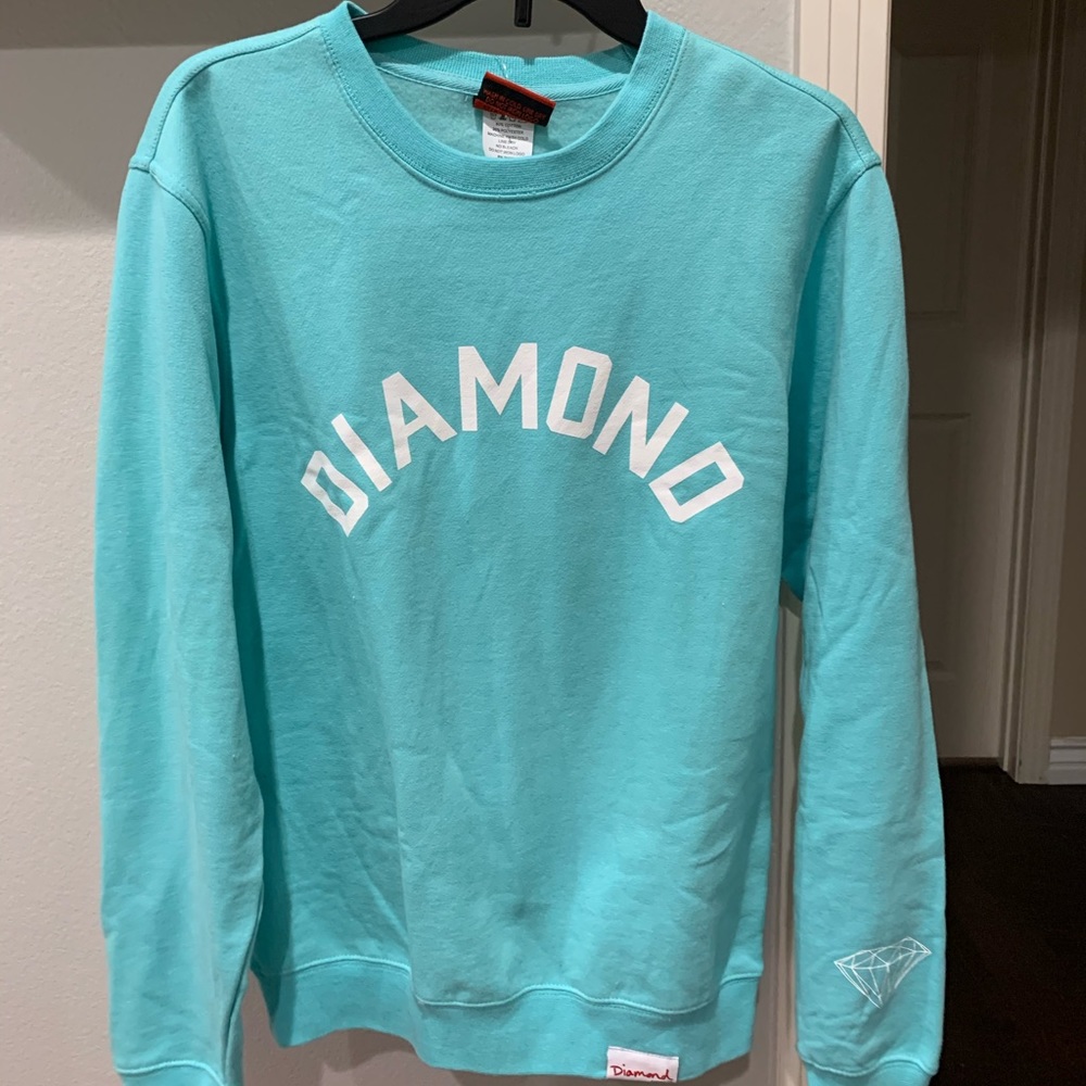 diamond crew neck pullover